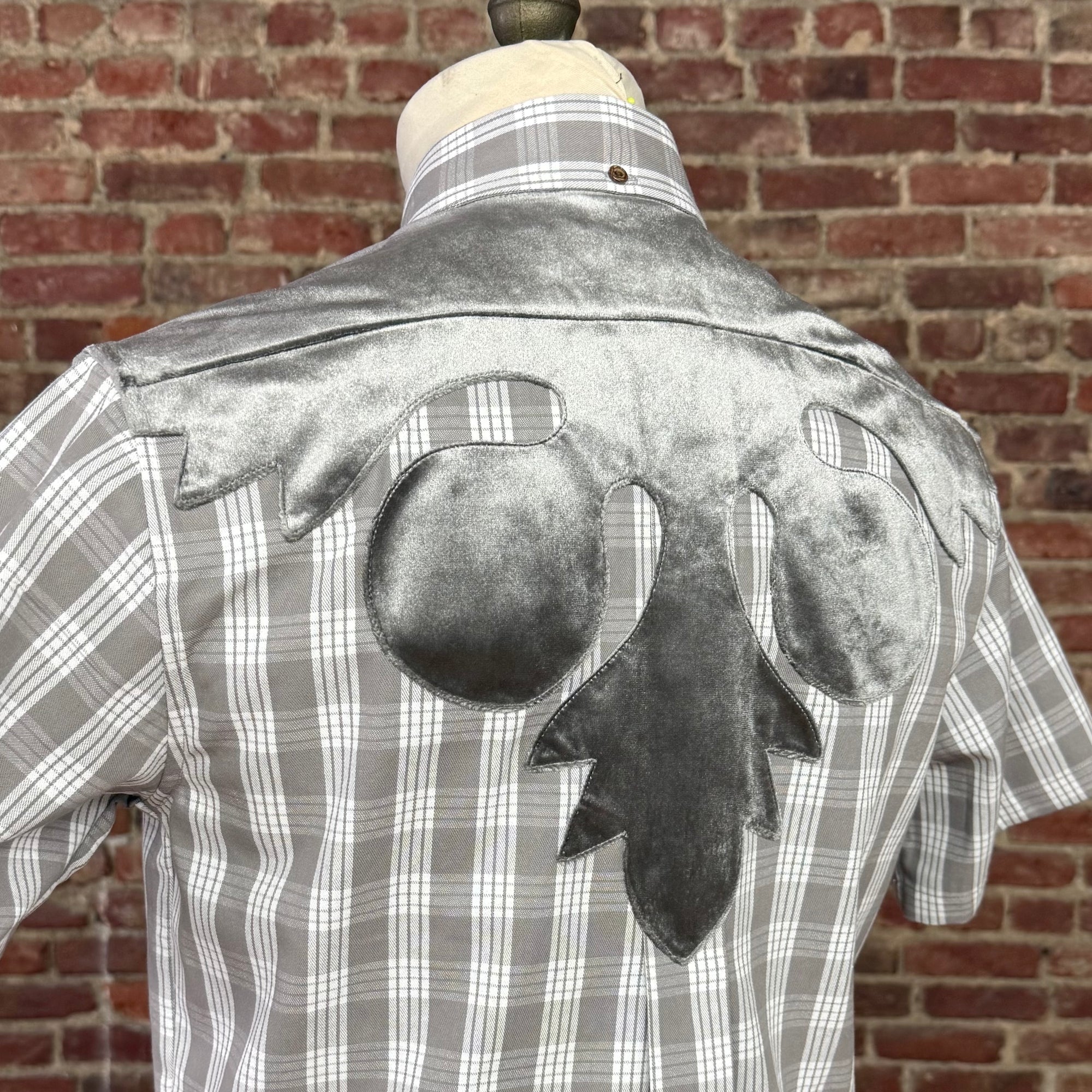 Nalu Shirt with ʻUlu Appliqué