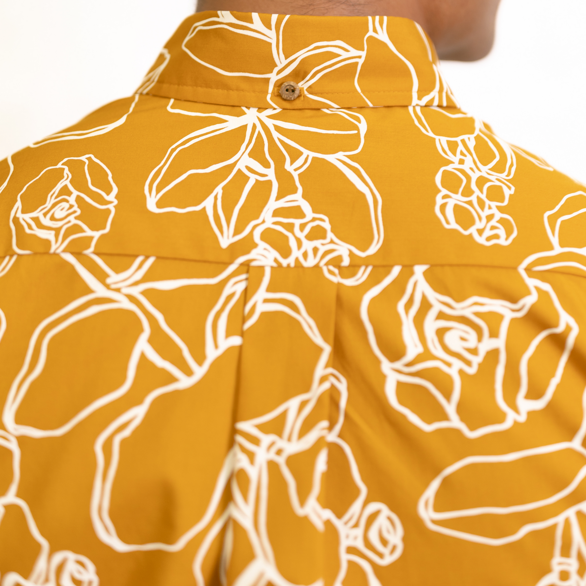 Kaopua Shirt | Gold Likolani