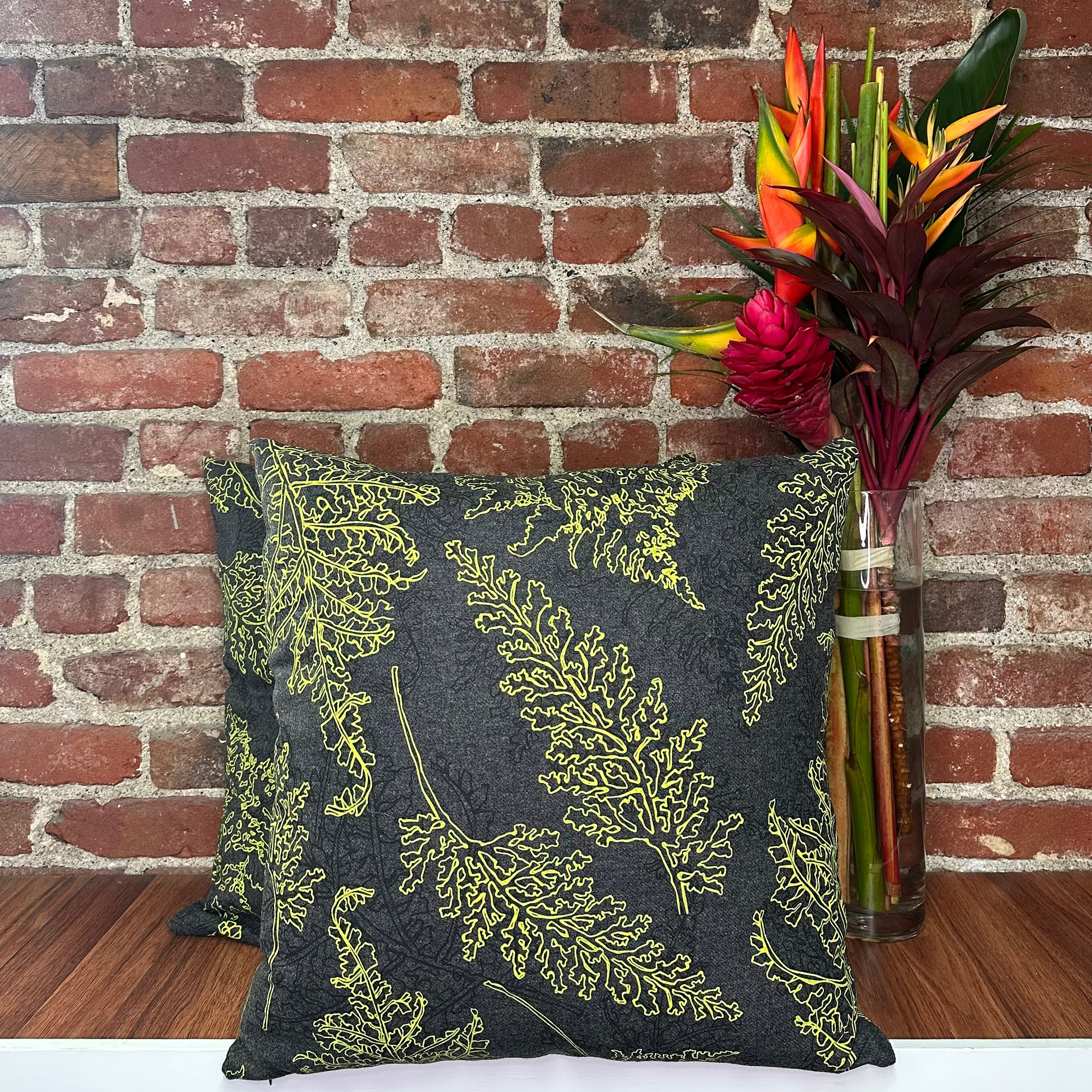 Charcoal & Lime Palaʻā