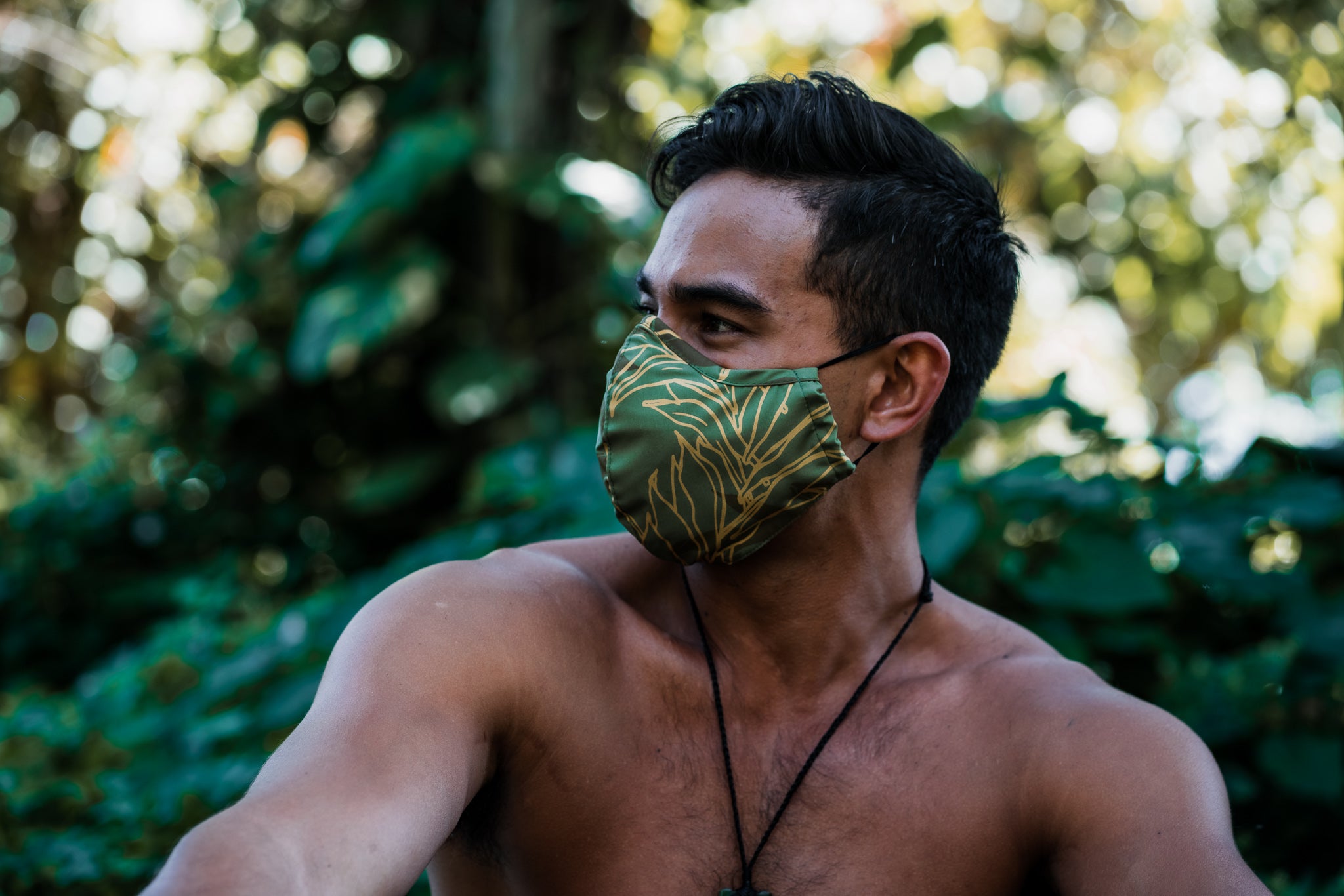ʻOpihi Mask | Forest Gold Dipped Maile
