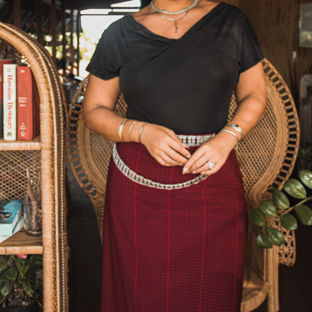 ʻApelila Skirt | Red Maka ʻOʻeno